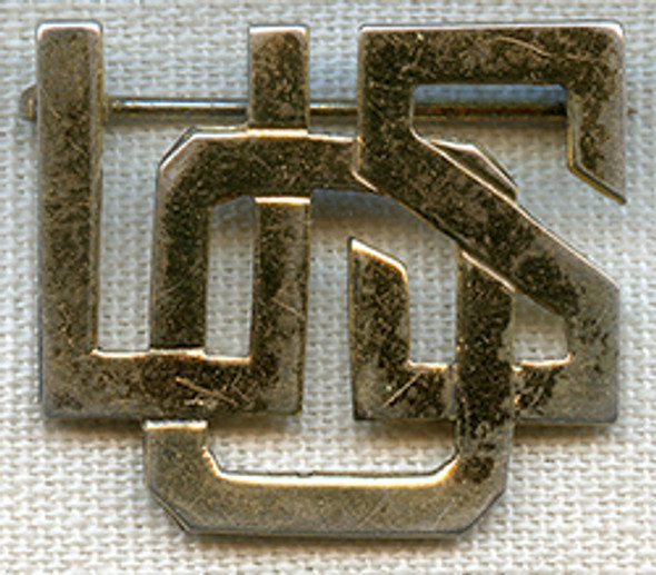 WWII USO (United Service Organization) Badge in Gilt Sterling Silver