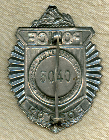 Nice 1940's 1950's Boston MA Police Brinks / Clamshell / Sunburst Radiator Police Badge #5040