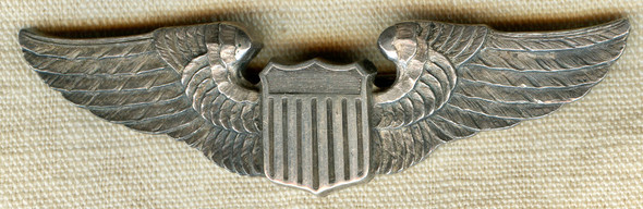 Beautiful Example of an early WWII USAAF Pilot Wing First Pattern by Luxenberg Heavy