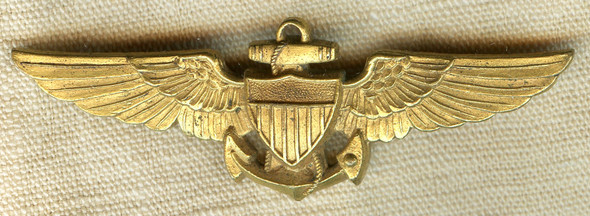 Early WWII Ca 1941-42 Odd Variant US NAVY Pilot Wing in Heavy Die-Struch Brass.