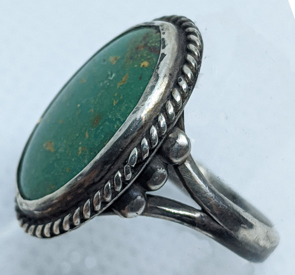 Wonderful 1940's - 50's "Old Pawn" Ring with Lovely Old Green Turquoise Sz 5.75
