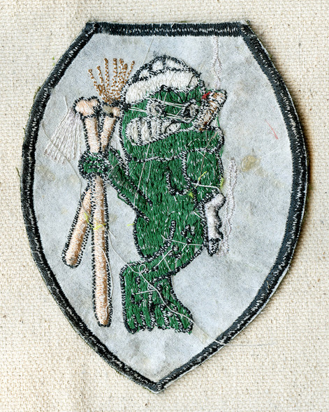 1980s-90s Philippine Made USN UDT TEAM Underwater Demolition Team "Clean up" Patch w/Tattooed Legs