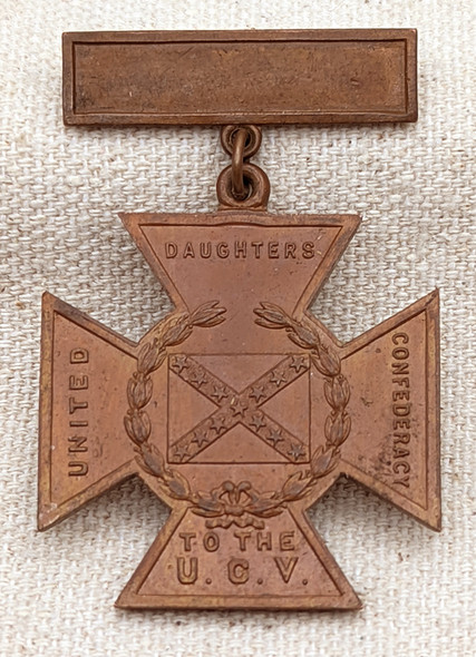 Beautiful Early Strike of the UCV Southern Cross of Honor by Crankshaw first Type with T pin