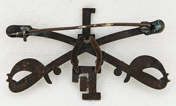 Beautiful Span Am War era M1895 US Army 1st Cavalry Troop F EM Collar Insignia in Bronze