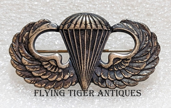 Wonderful WWII US Army Paratrooper Wing by GEMSCO Engraved RUSS E Co