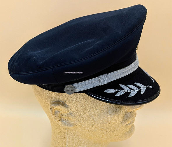 Great 1970s-1980s Eastern Air Lines Pilot Captain Hat with 7th Issue Badge