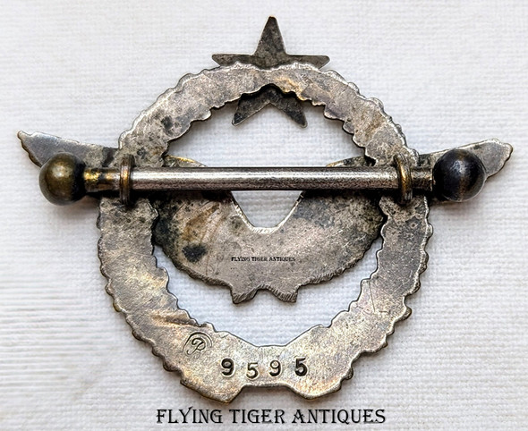 Lovely ca 1917-1918 French Army Pilot Badge Type 2 #9595 with Barbell Suspension
