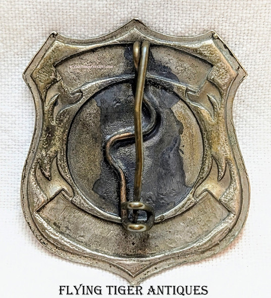 1930s Des Moines Iowa Police Civil Service Detective Badge # 40
