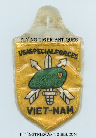 Beautiful ca 1970 Vietnam War US Army Special Forces Nam Hand Embroidered Pocket Hanger