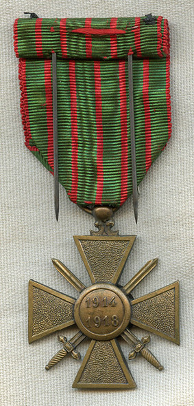 WWI French Croix de Guerre Medal with Palm and Stars (1914-1918 Type) with Pinback