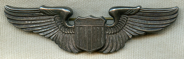 Beautiful Early WWII "Bell Pattern" USAAF Pilot Wing in Sterling
