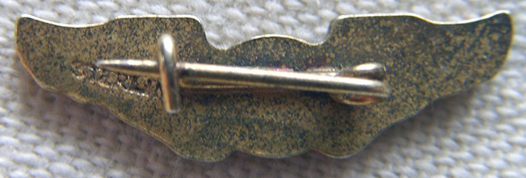 Miniature WWII Observer Instructor Lapel Wing in Gilt Silver
