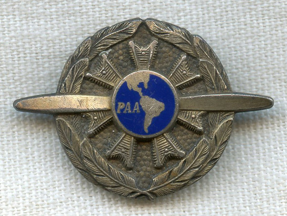 1945-1950 Pan Am Airways (PAA) Flight Crew Hat Badge in Gold