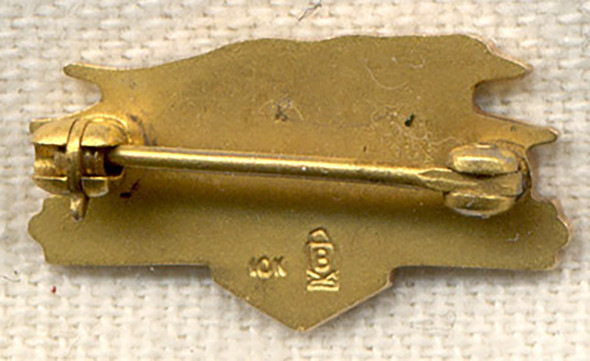 Beautiful 10K Gold 1950's Greyhound Bus Lines 15 Year Service Pin