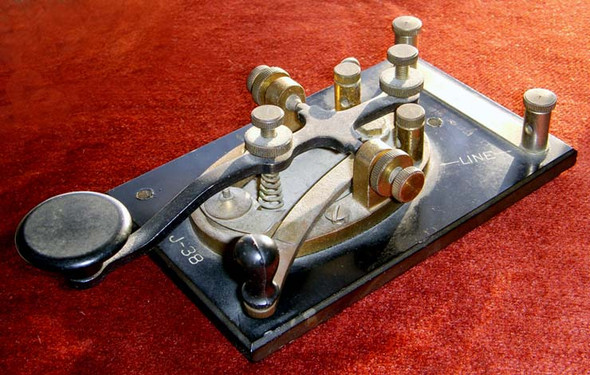 WWII US Army Signal Corps Type J-38 SEMCO Telegraph Key with 2 Wooden Box Sounders