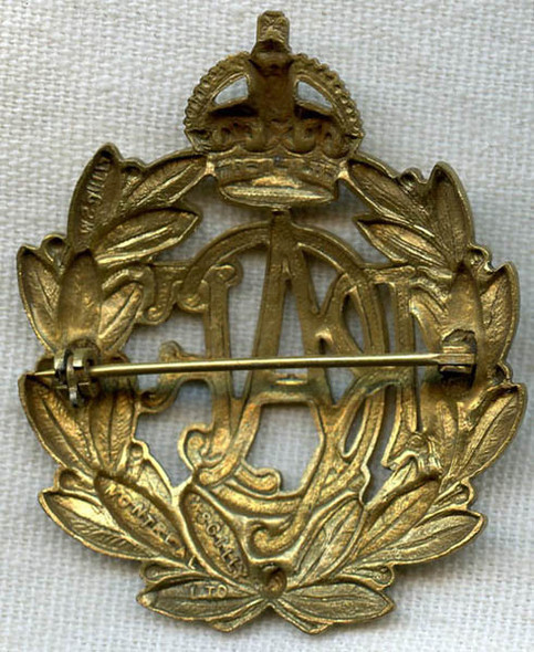 Nice WWII RCAF (Royal Canadian Air Force) Enlisted Man Cap Badge with Maker Mark