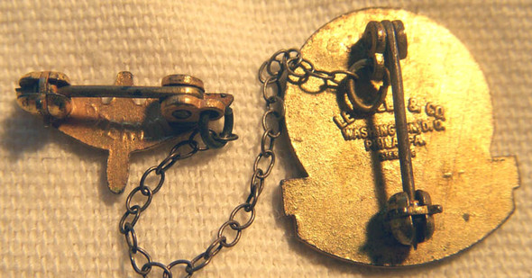 Great USAAF WWII 1st Troop Carrier Command (TCC) Sweetheart Pin by Levelle & Co.