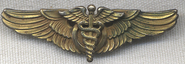 Type 1 US Army Air Forces Flight Surgeon Shirt Size Wing Produced by Amico in Gilt Silver