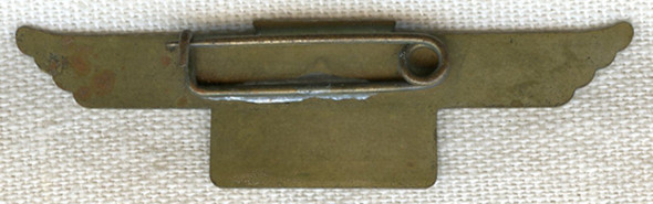 Circa 1939 Kellogg's Cereal Premium Howie Wing Cadet Wing Badge