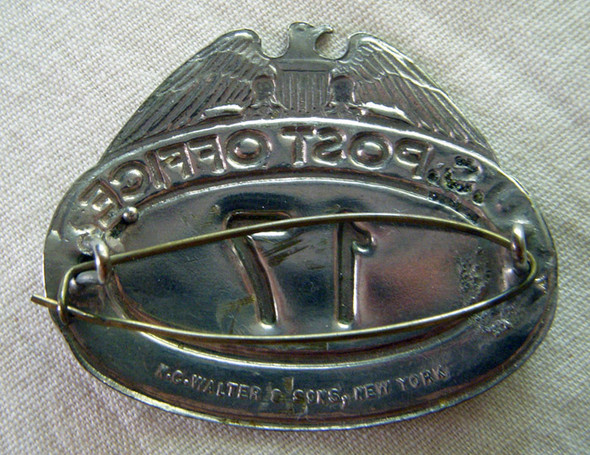 Great Circa 1930 Lindenhurst, New York USPO Letter Carrier Hat Badge
