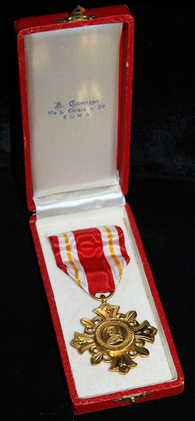 Rare 1920's - 1930's Papal Pro Ecclesia et Pontifice Awarded for Distinguished Service