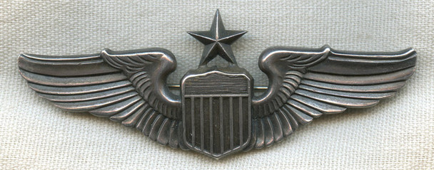 Nice Early WWII USAAF Senior Pilot Wing in Sterling<p> NO LONGER AVAILABLE