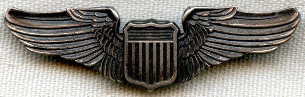 Early WWII USAAF Shirt Size Pilot Wing by Balfour 1st Pattern Wing