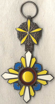 WWII Order of the Auspicious Clouds, Manchukuo, 4th Class