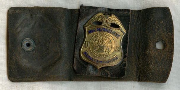 Rare WWII US Army War Dept. Military Intelligence Agent Badge, Case