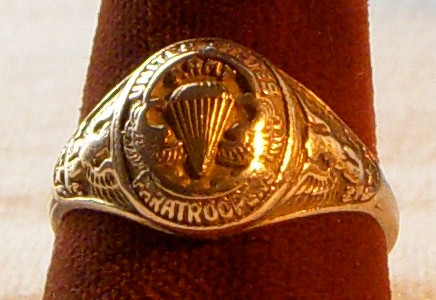 10K Gold WWII United States Army Airborne Paratrooper's Ring
