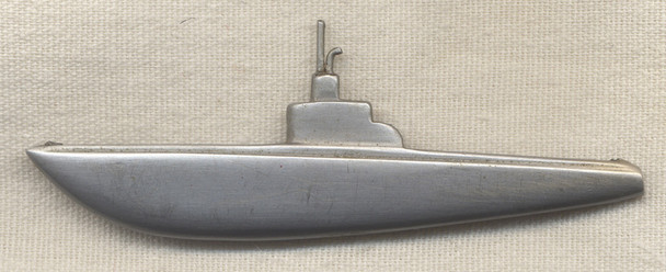 Early WWII Portsmouth Naval Shipyard Submarine Pin