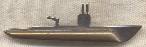 Great WWII Submarine Pin Made at Portsmouth Naval Shipyard