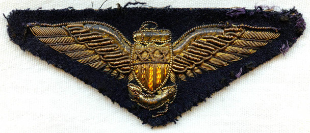 Beautiful & Large Early 1930s Deco-Style USN Pilot Wing in Bullion