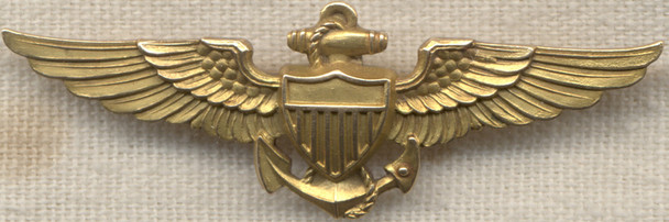 Rare 10K Gold WWII US Navy Shirt Size Pilot Wing by Balfour