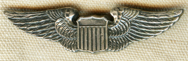 Near Mint Early WWII Luxenberg Type 1 USAAF Shirt Size Pilot Wing