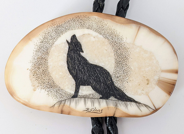 Lovely Vintage Dennis Sims Scrimshaw Fossil Walrus tusk Bolo Tie w/Silver Tips