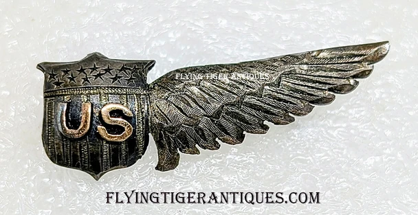 Lovely WWI circa 1917 US Air Service Junior Military Aviator, or Observer, Half wing. Shirt Size in Silver with gold US by Eiserstad + Extremely Rare