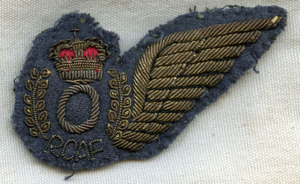 Early 1950s Bullion RCAF (Royal Canadian Air Force) Full Dress Observer Wing
