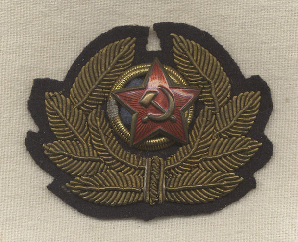 WWII Soviet Air Force Wreath Hat Badge