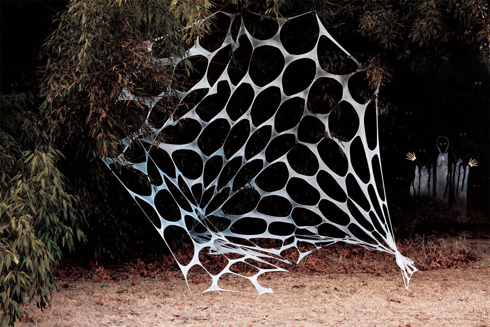 Fun World Fun World Yard Web Cloth 20