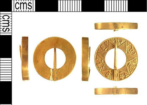 Gold Brooch Dubbed a Unique Discovery