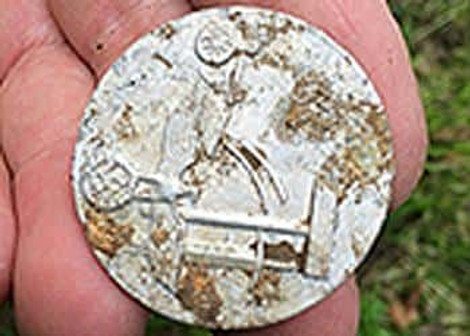 Metal Detecting Middle Age Ruins 1100 AD