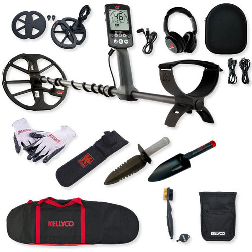 Minelab Equinox 900 Metal Detector Basic Bundle
