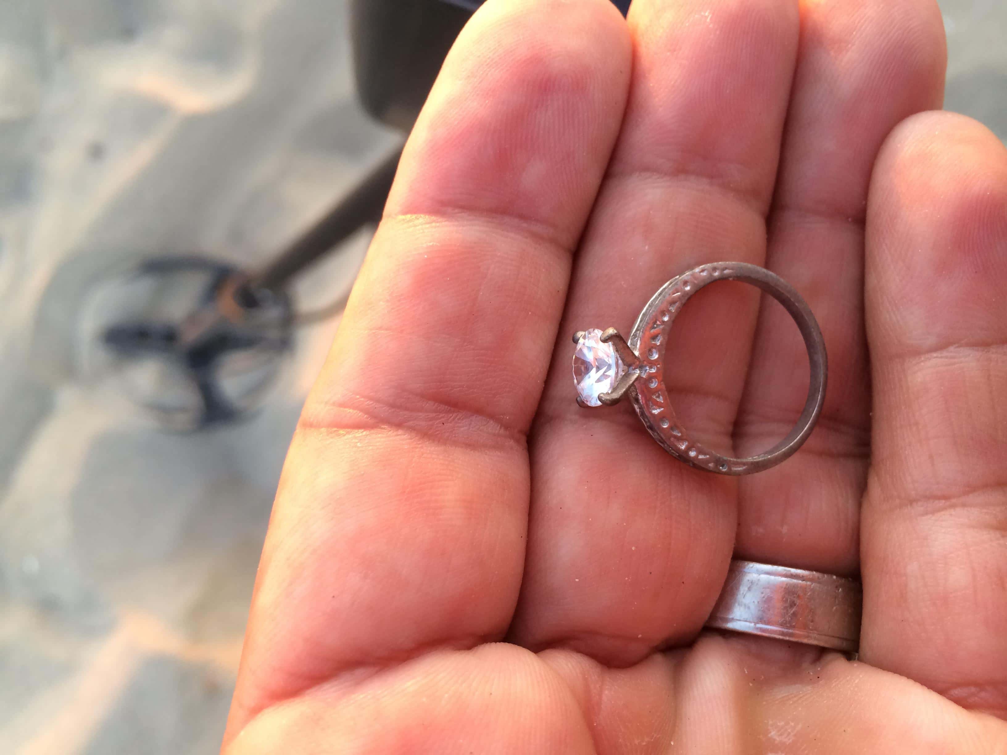 Visualizing a Diamond on a gold ring Kellyco Metal Detectors