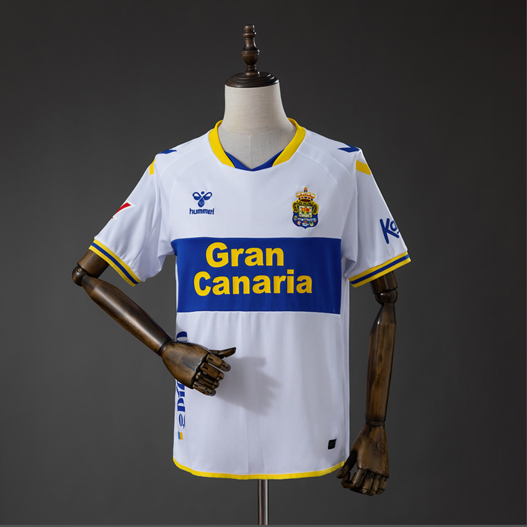Las Palmas Away 26/27