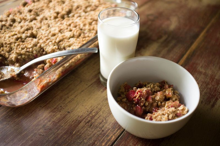 Local and Delicious Rhubarb Crisp