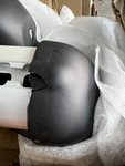 VPLKR0188 - Roof Cross Bars - 2022 Range Rover and Range Rover Sport - Genuine Land Rover Product *DAMAGED - REDUCED TO CLEAR* Image 2 Thumbnail