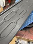 VPLRP0530 - Discovery 5 Side Steps - Fixed Steps Comes as a Pair Complete with Fixings - Aftermarket *DAMAGED - REDUCED TO CLEAR* (2) Image 11 Thumbnail
