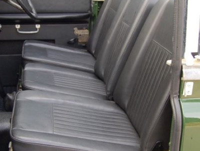 Land Rover Series 2, 2a, 3 – Standard Black Vinyl Outer Seat Base Cushion (349967)