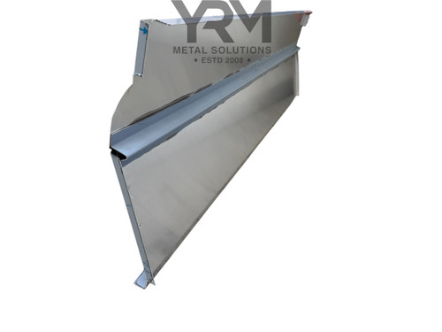 YRM523 - Rear Tub Bulkhead – Land Rover Defender 90/110 (2 or 3 Door)